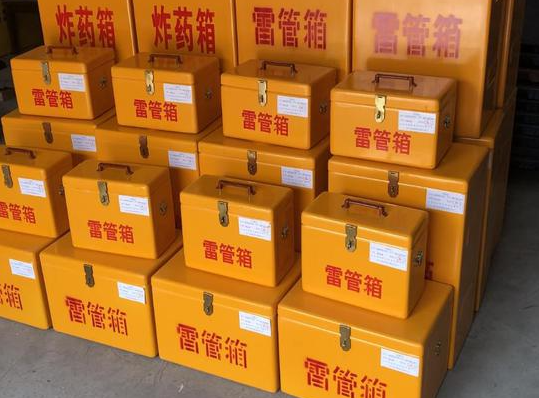 平邑玻璃钢雷管箱的使用寿命一般是多少？